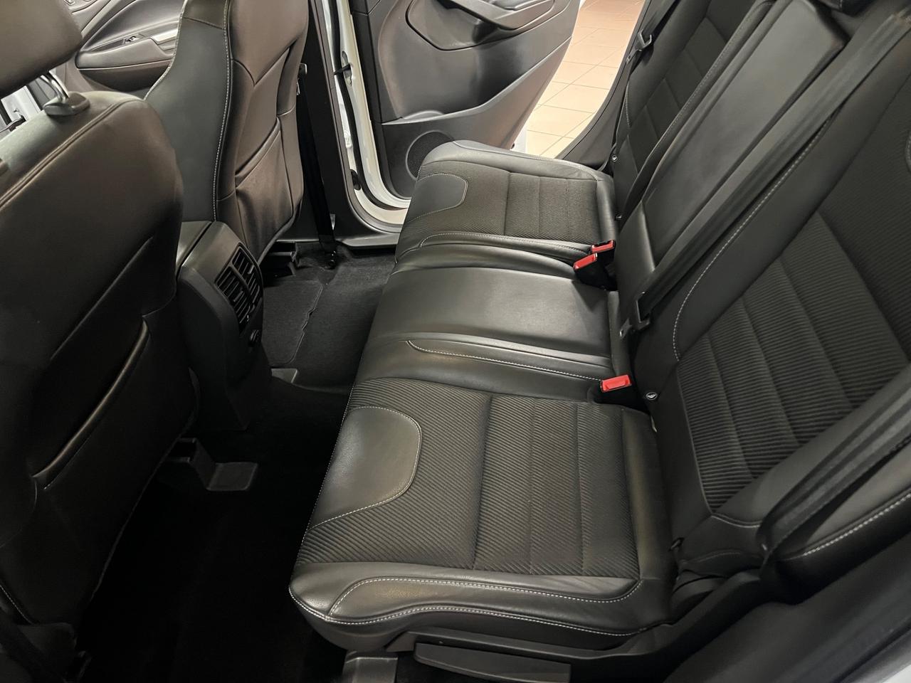 Ford Kuga 2.0 TDCI 150 CV S&S 4WD Titanium