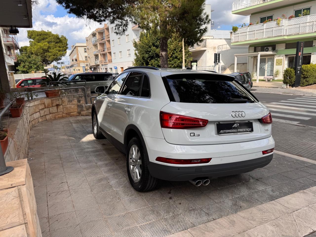 Audi Q3 2.0 TDI 150 CV Business