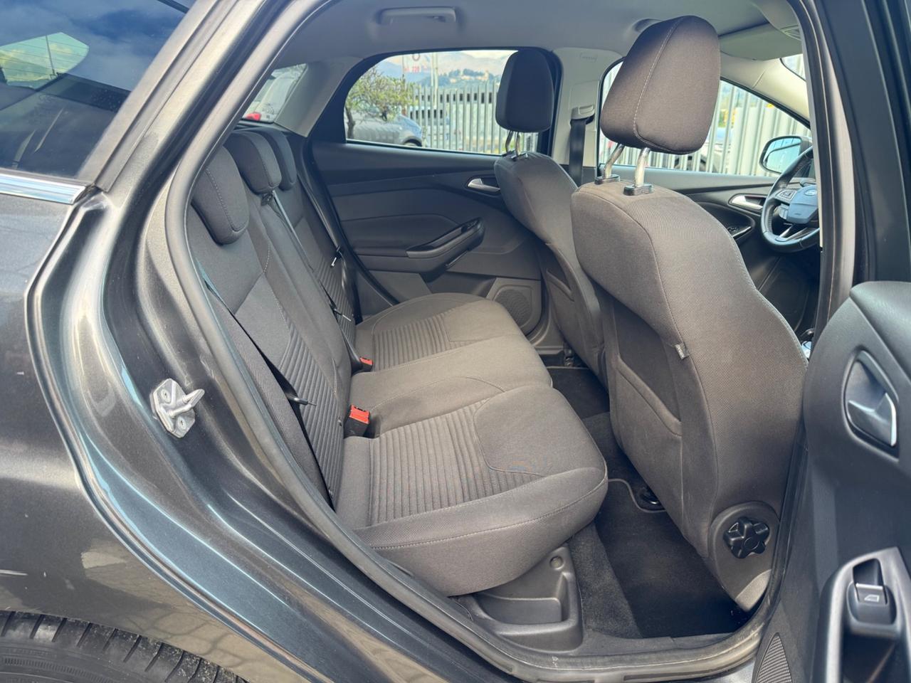 Ford Focus 1.6 120 CV GPL Titanium