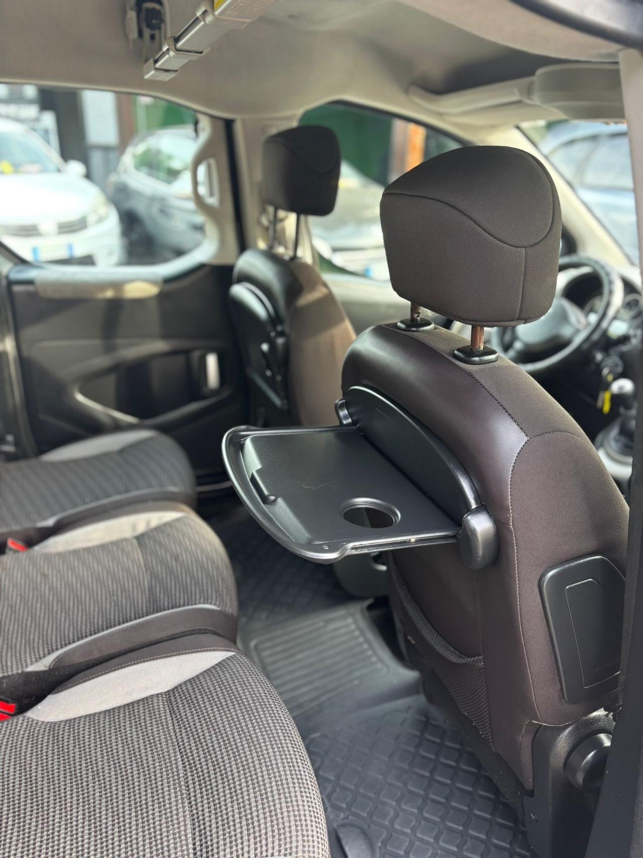 Peugeot Partner Tepee 1.6 HDi 90CV Outdoor