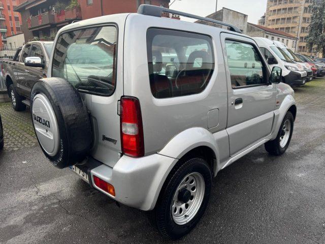 SUZUKI Jimny 1.3i 16V cat 4WD JLX