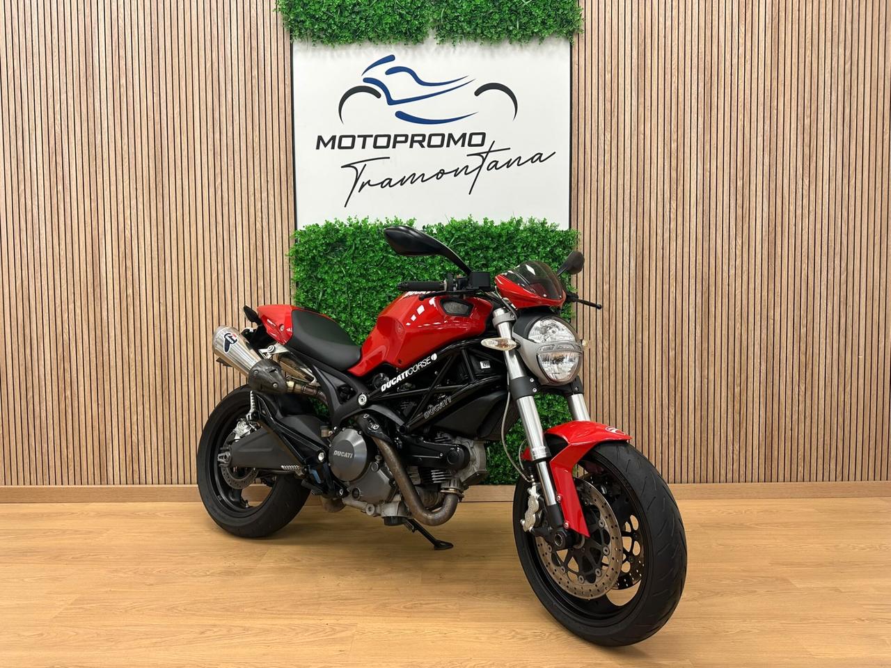 DUCATI MONSTER 696 SCARICO TERMIGNONI DA 99€ AL MESE