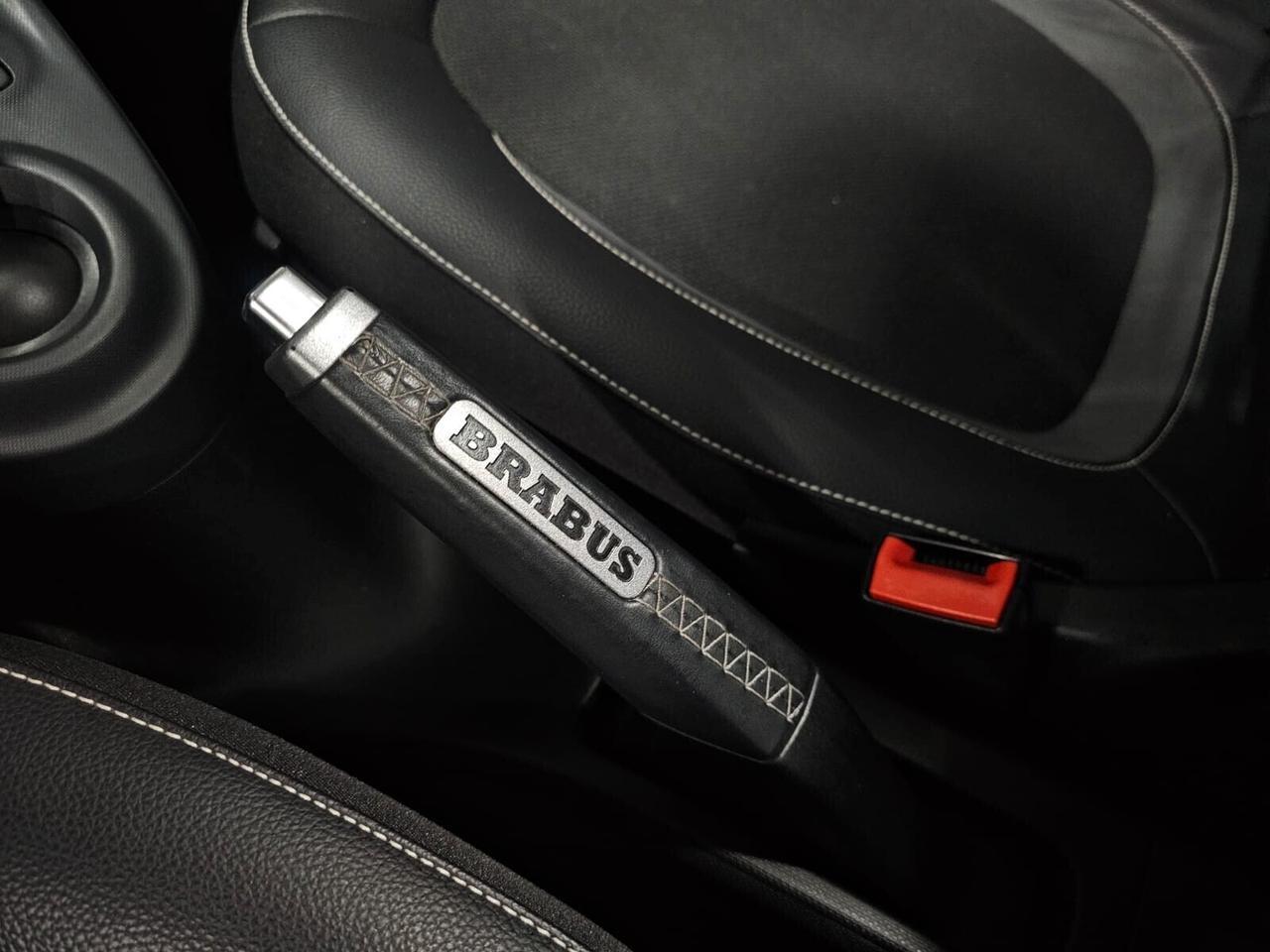NUOVA SMART FORFOUR BRABUS EXCLUSIVE CABRIO EDITION 0.9 BENZ 109CV TWINAMIC