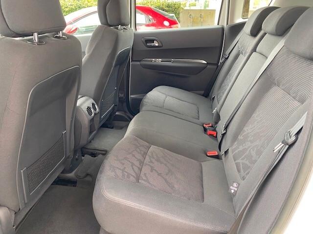 Peugeot 3008 1.6 HDi 115CV Active
