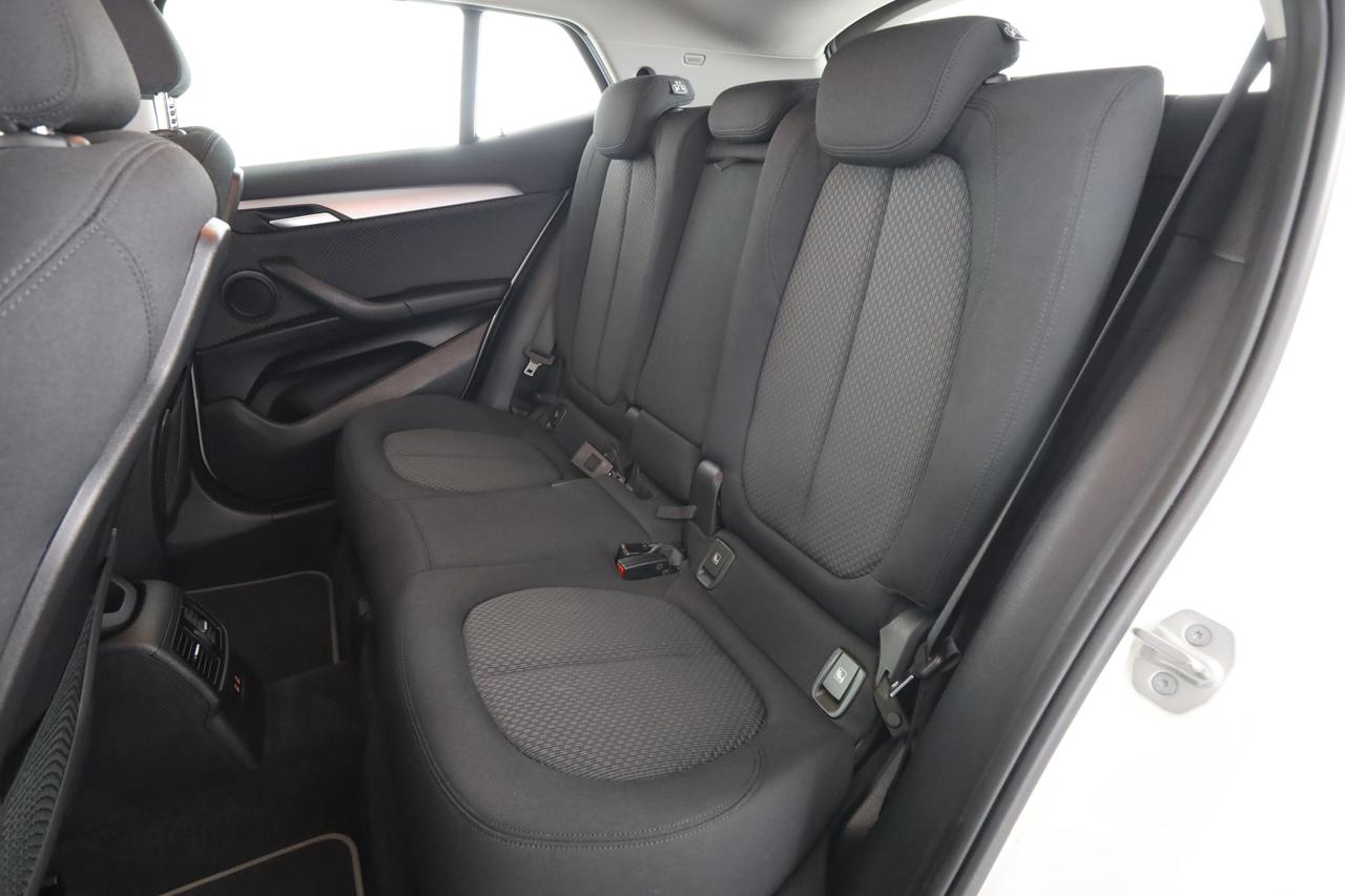 BMW X2 (F39) X2 sDrive18d Business-X