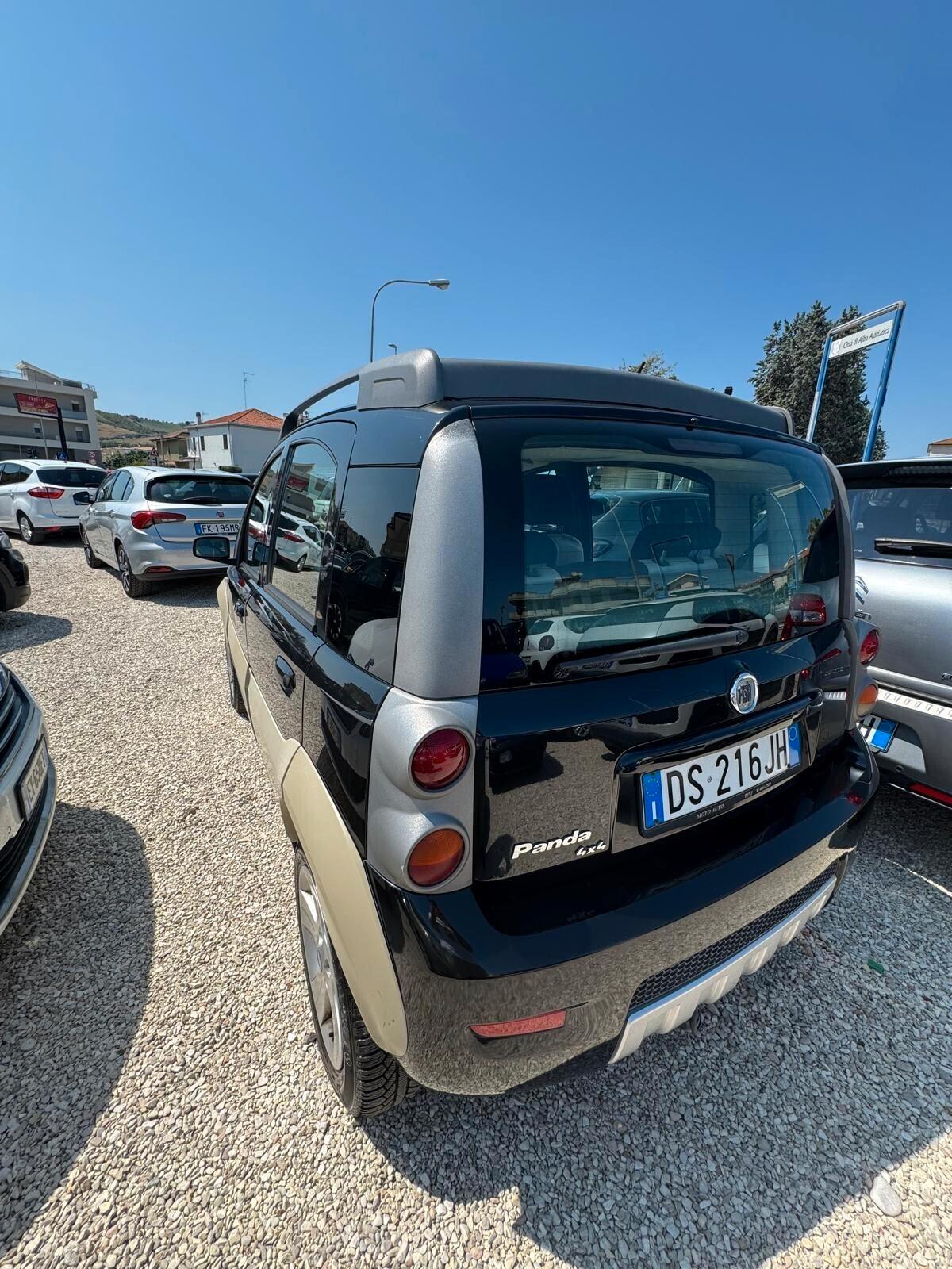 Fiat Panda Bicolore 4X4 1.3 MJT 16V MONSTER
