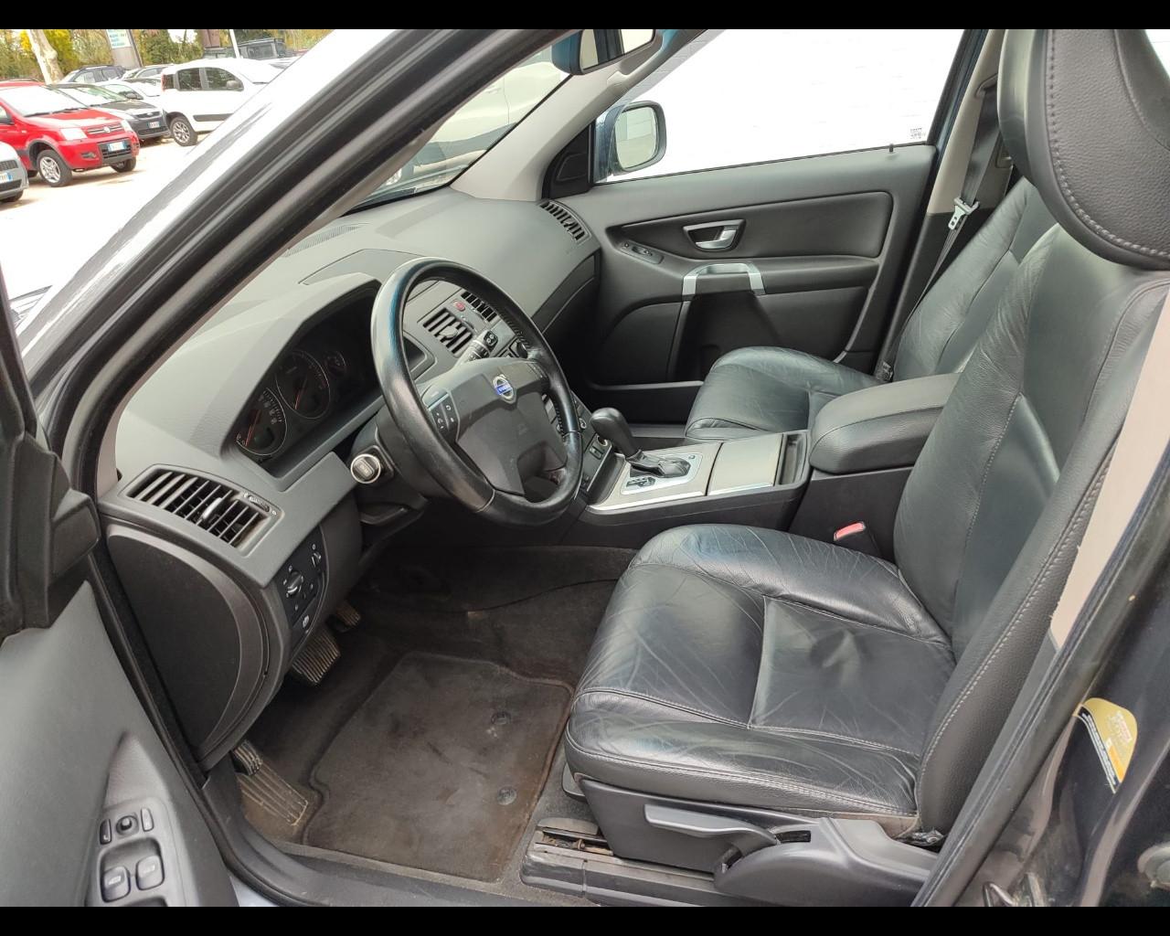 VOLVO XC90 (2003-2014) - XC90 2.4 D5 185 CV AWD Momentum