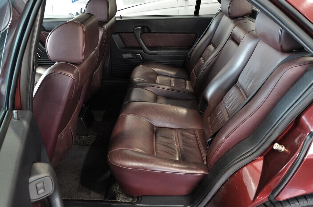 Alfa Romeo 164 2.0i V6 turbo cat Super CRS pelle tagliandata