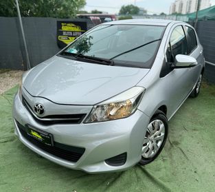 Toyota YARIS 1.0 BENZINA LOUNGE RETROCAMERA FULL