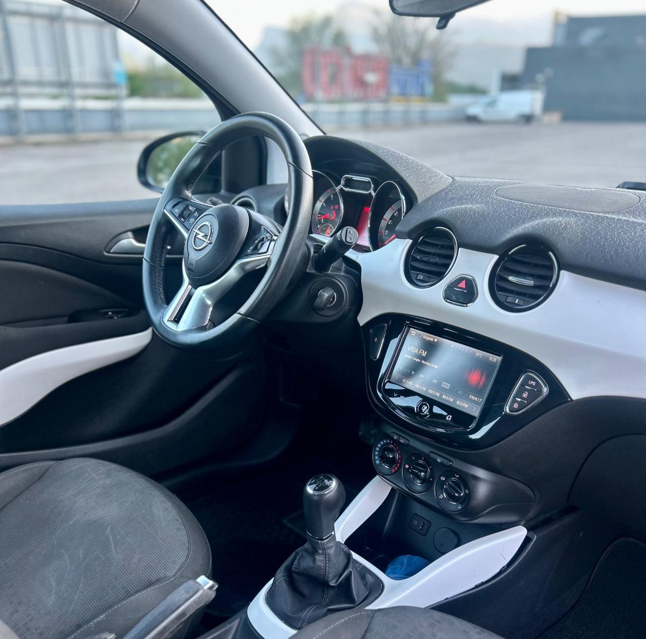 Opel Adam 1.4 87CV GPL Tech Jam Neopatentati