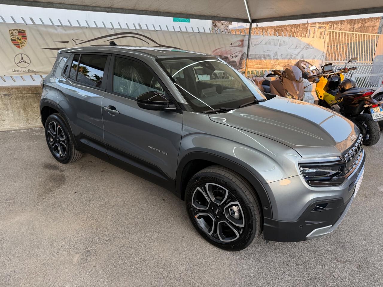 Jeep Avenger 1.2 Turbo 100 CV MHEV Summit