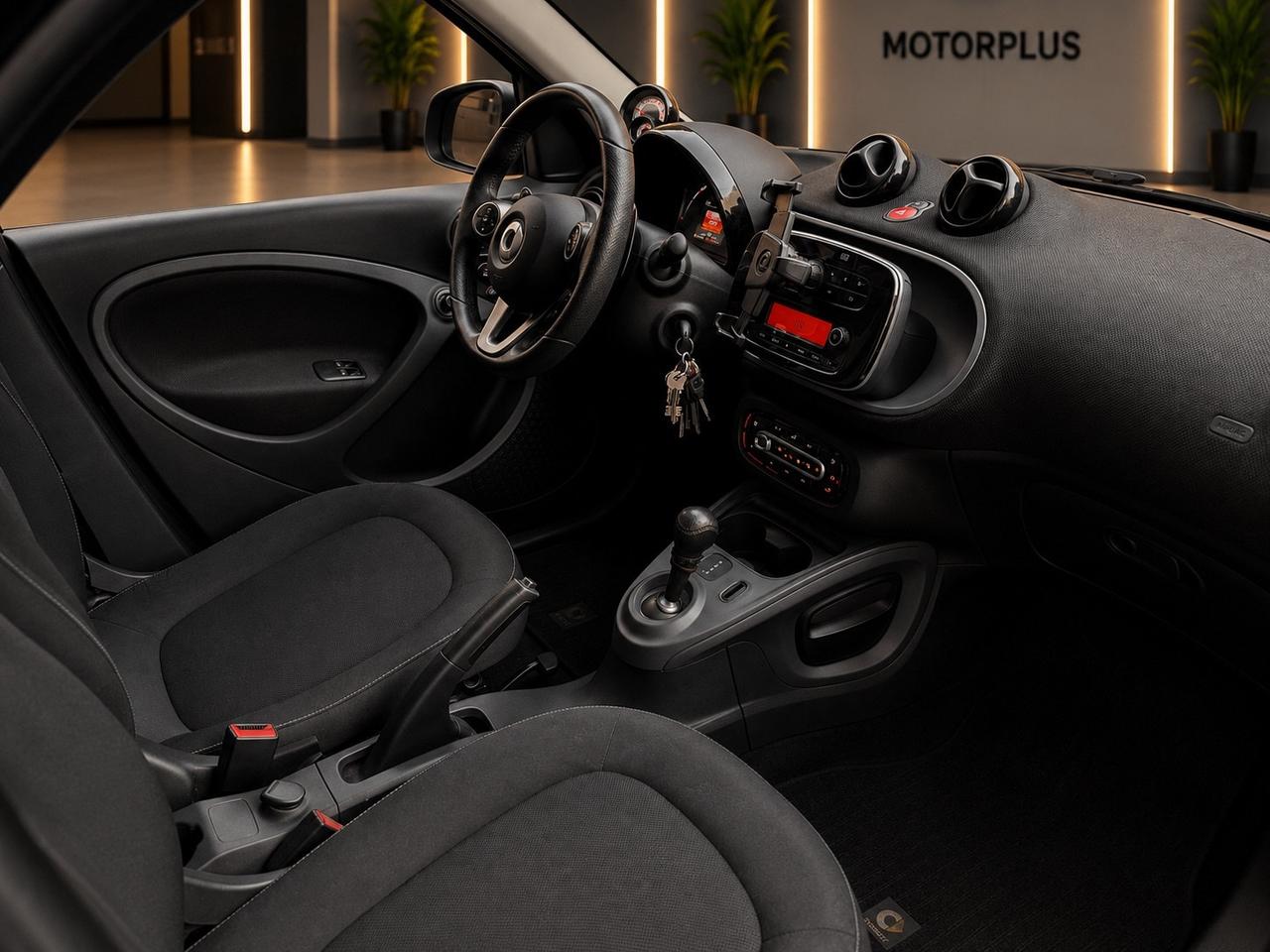 Smart ForFour *Superpassion*automatica*