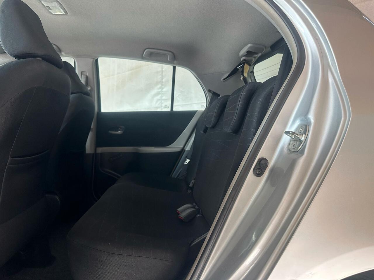 Toyota Yaris 1.3 5 porte Sol