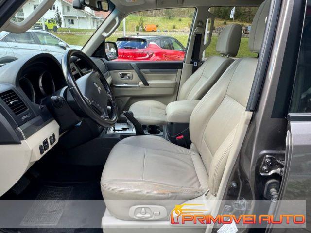 MITSUBISHI Pajero 3.2 DI-D 16V aut. 5p.