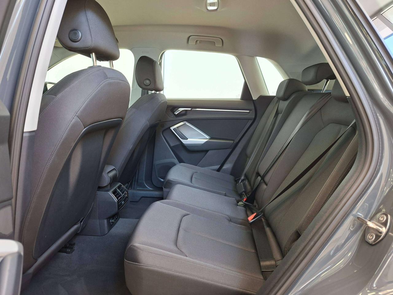 Audi Q3 35 2.0 tdi Business s-tronic 2 ANNI GARANZIA AYVENS