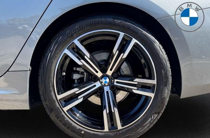 BMW Serie 3 318i MSport Touring auto Camera 360° Head-Up LED