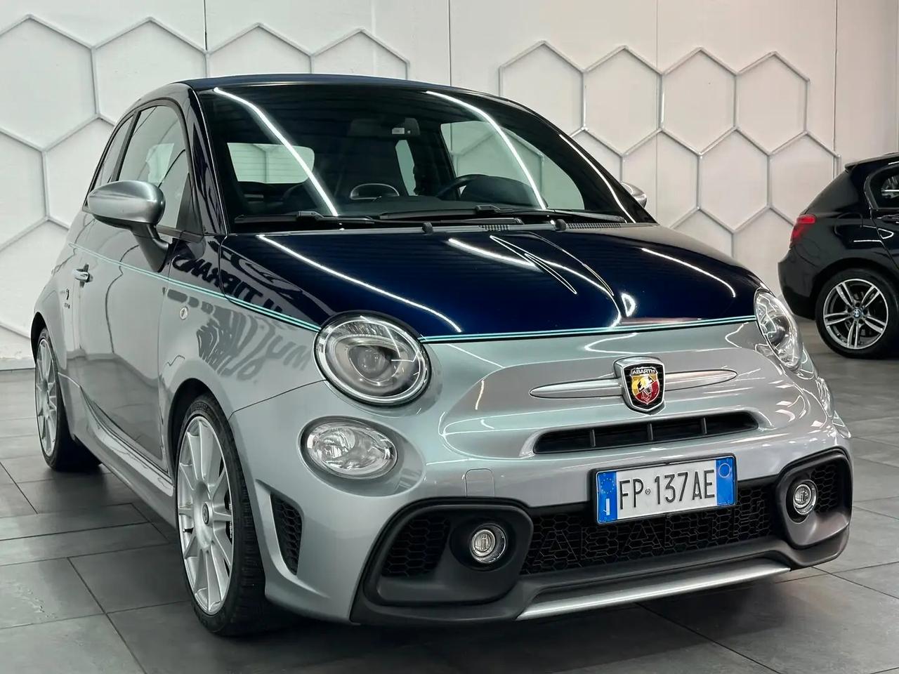 Abarth 695C 1.4 16V RIVALE 180CV F1 AKRAPOVIC PARI AL NUOVO