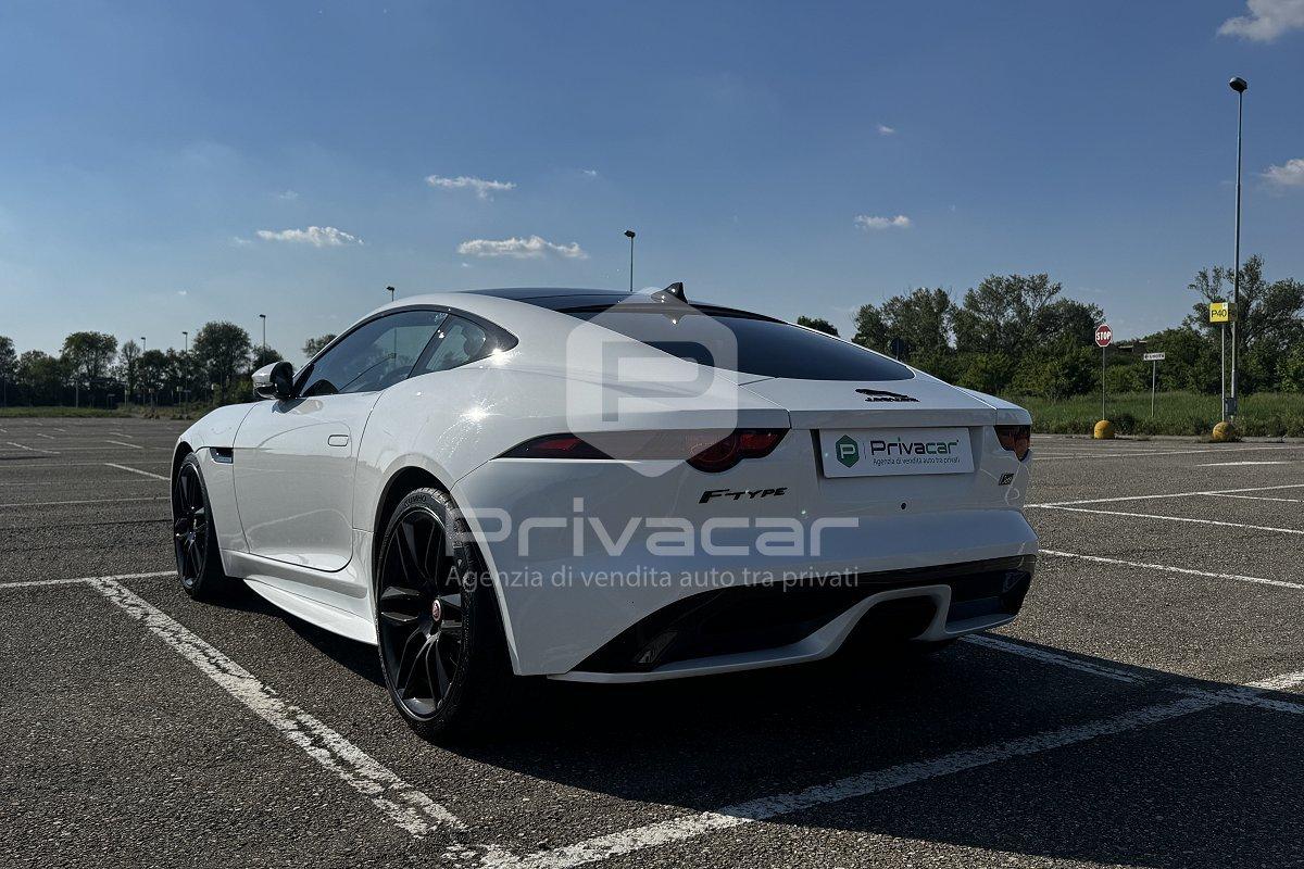 JAGUAR F-Type 2.0 aut. Coupé Chequered Flag
