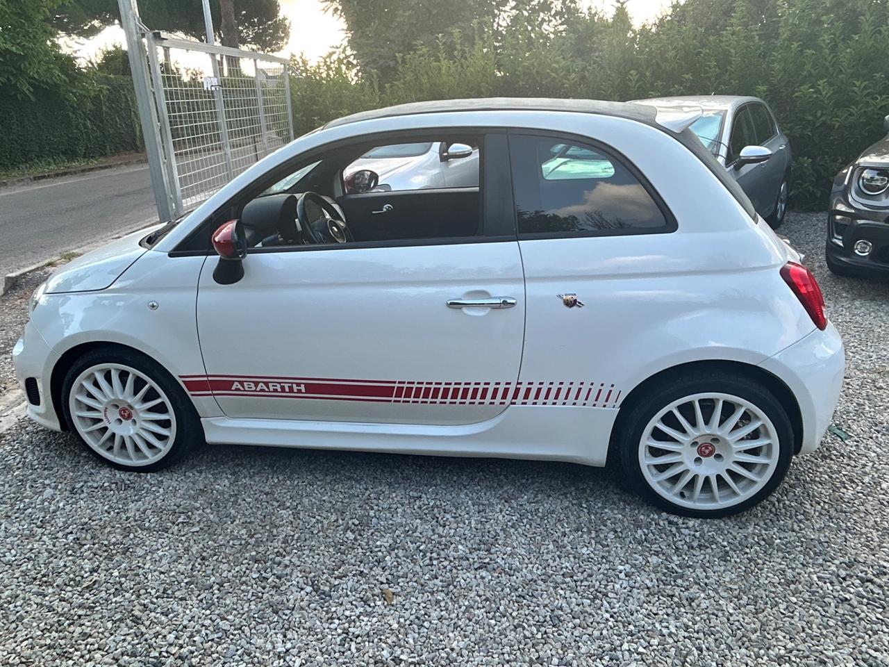 Abarth 500 C 1.4 Turbo T-Jet MTA Bicolore
