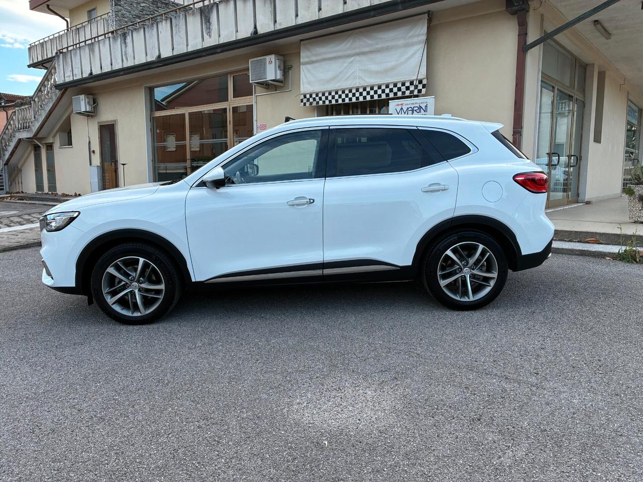 Mg HS 1.5T-GPL AT Luxury TETTO APRIBILE