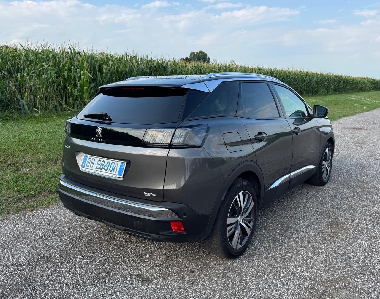 PEUGEOT 3008 1.5 Blu HDI DIESEL FULL OPTIONAL