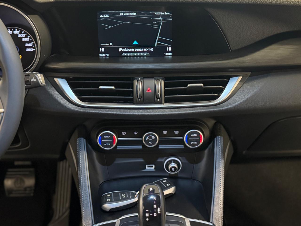 Alfa Romeo Stelvio 2.2 Super 150 CV 80.000 Km !