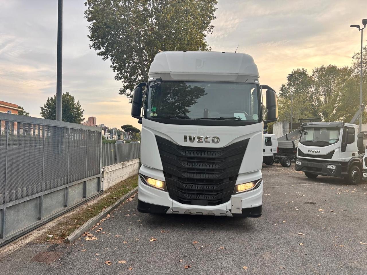 Iveco S Way 440AS490 trattore stradale