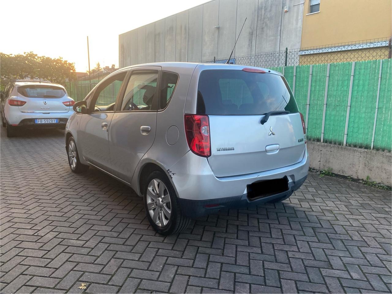 Mitsubishi Colt 1.1 12V 5p. Inform