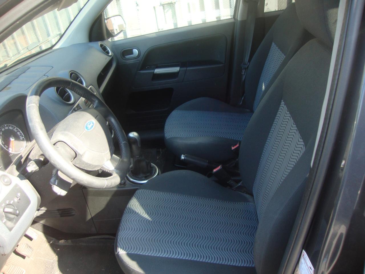 Ford Fusion 1.4 16V 5p. Titanium