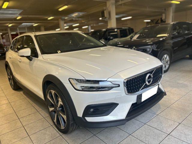 VOLVO V60 Cross Country D4 AWD Geartronic Business Plus