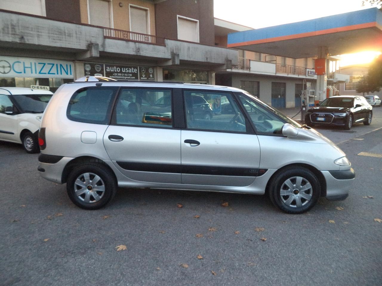 Renault Espace 2.2 TD 12V Dolce Vita