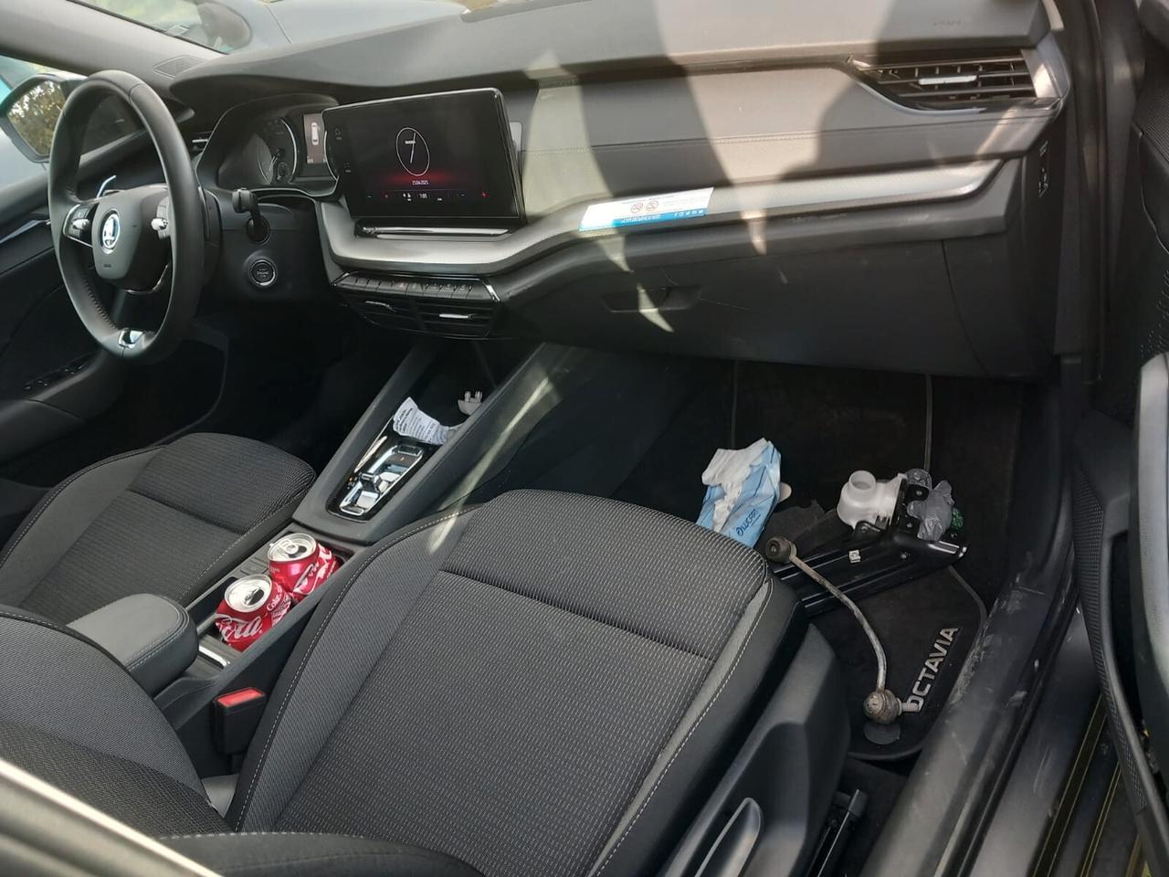 Skoda Octavia 2.0 TDI EVO SCR Wagon Statio SINISTRATA