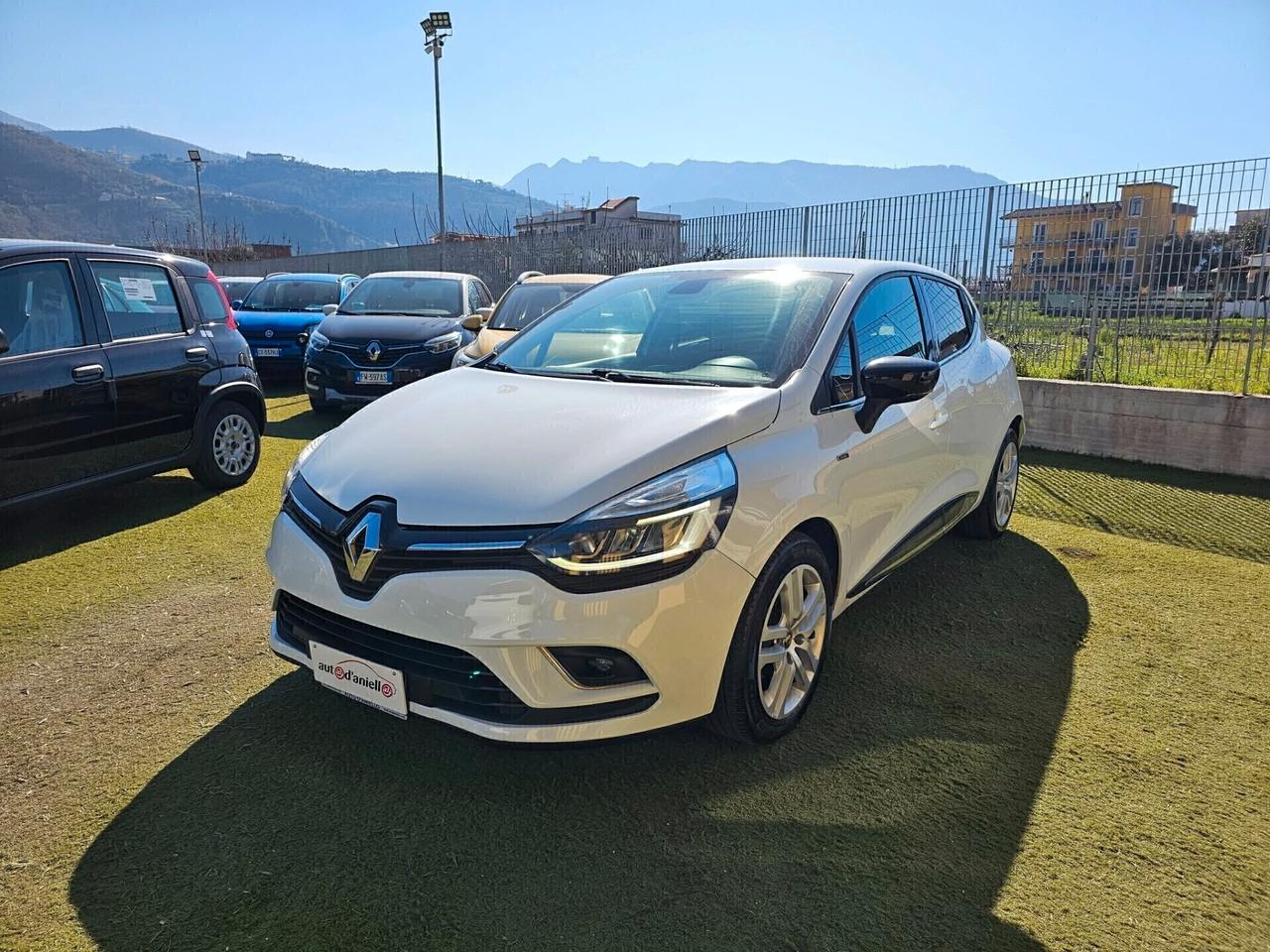 Renault Clio dCi 8V 90 CV 5 porte Duel2