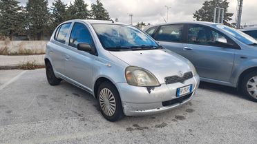 Toyota Yaris 1.3i 16V cat 5 porte