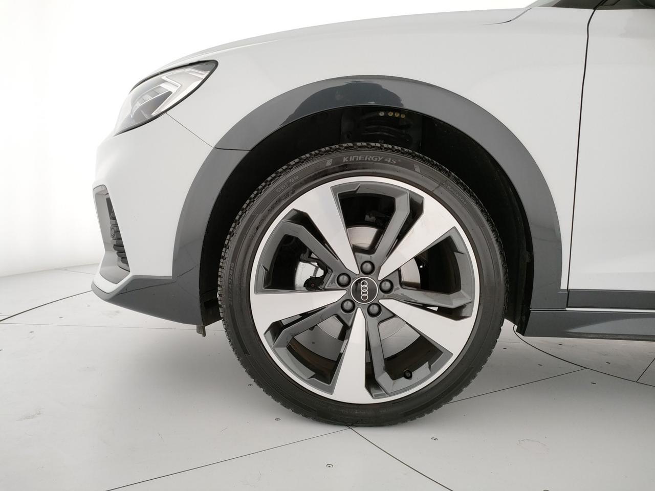 Audi A1 allstreet 30 1.0 tfsi identity contrast 116cv s tronic