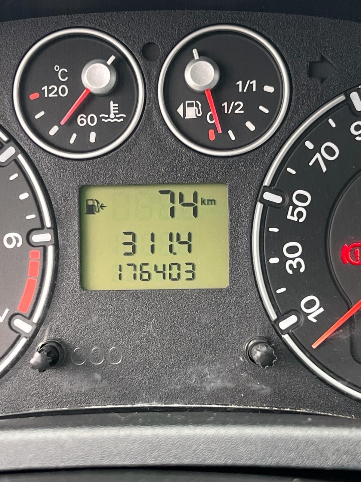 Ford Fiesta 1.2 16V 5p. Ghia x Neopatentati