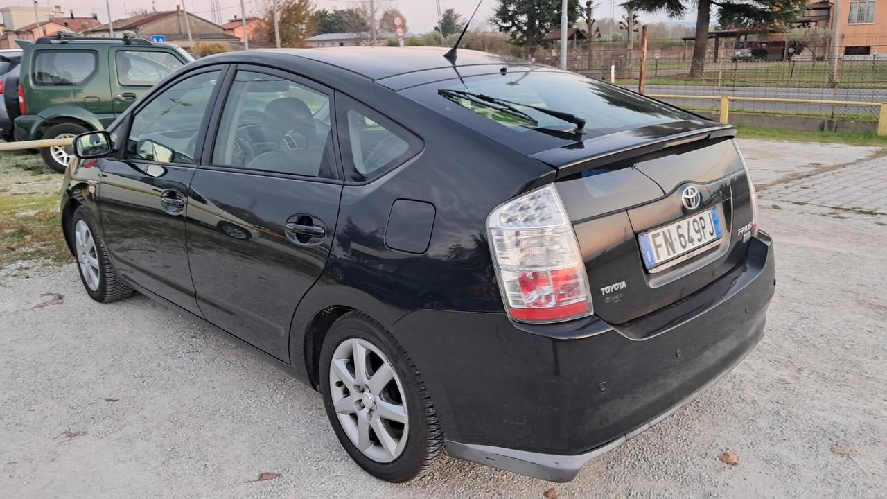 Toyota Prius 1.5i 16V x Commercianti