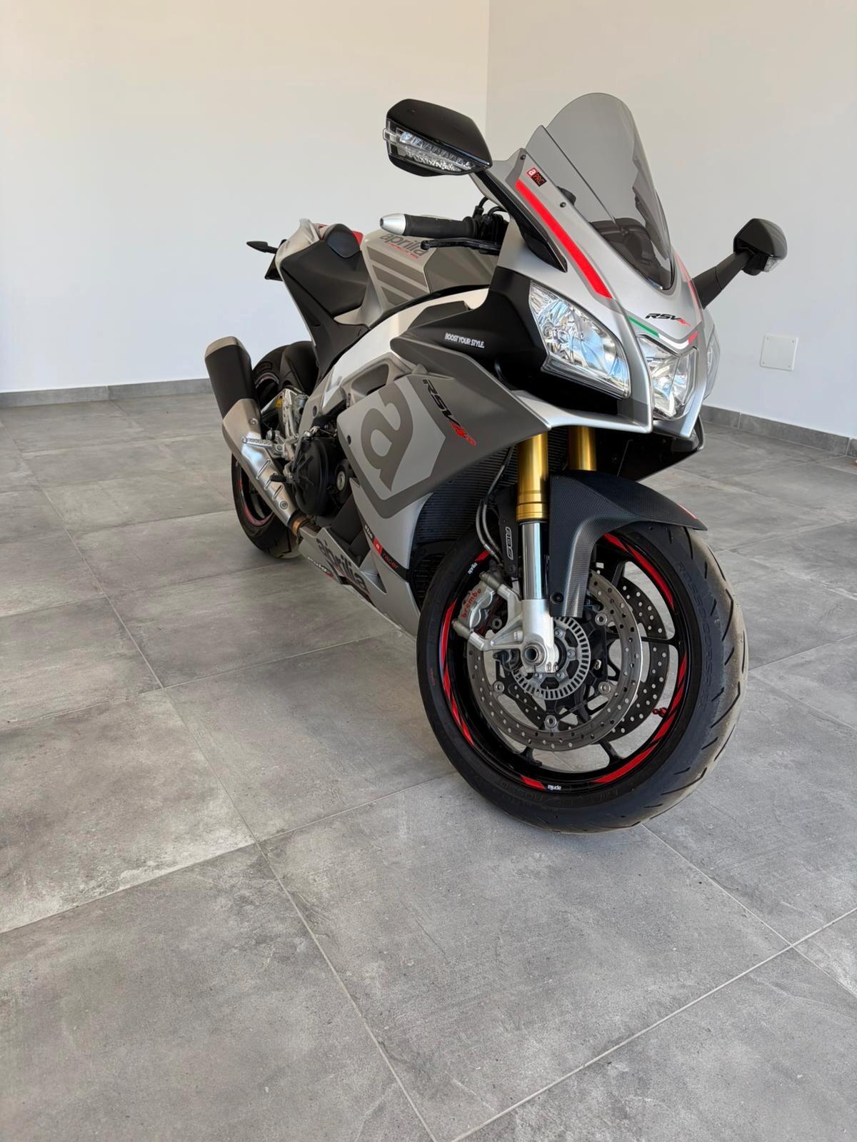 Aprilia RSV4 RR