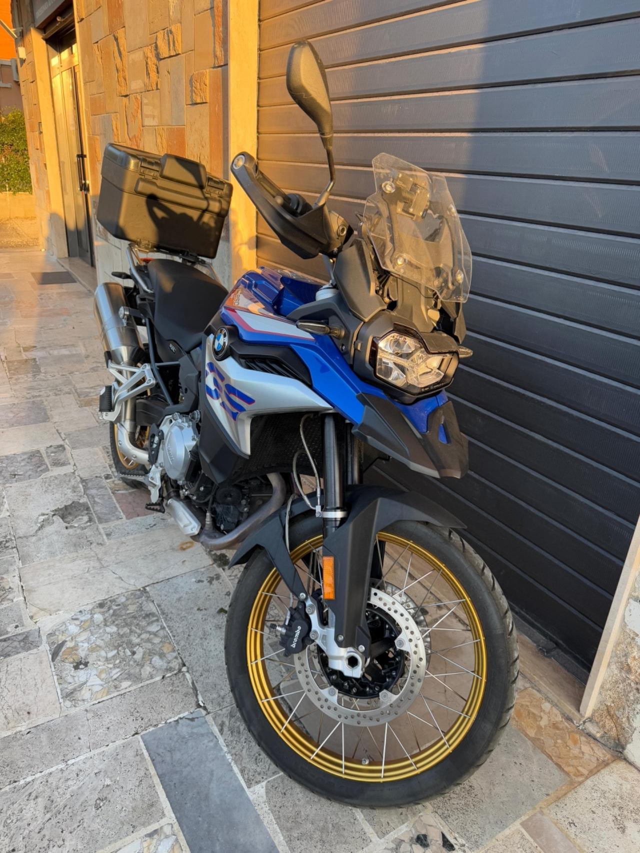 BMW F850GS 95cv 4000km