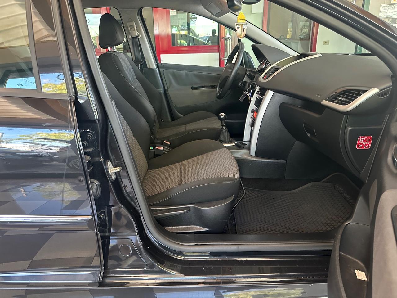 Peugeot 207 1.6 8V HDi 112CV 5p. Allure