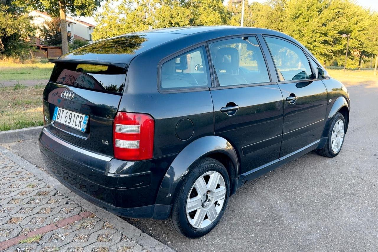 Audi A2 1.4 16V Top