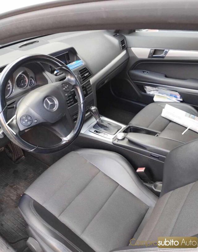 MERCEDES-BENZ E 220 CDI Coupé BlueEFFICIENCY