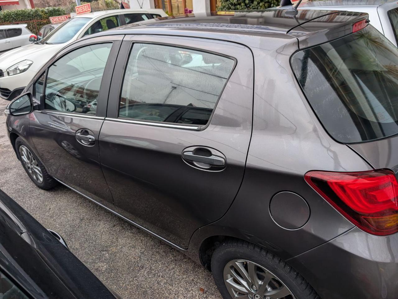 Toyota Yaris 1.0 5 porte Active