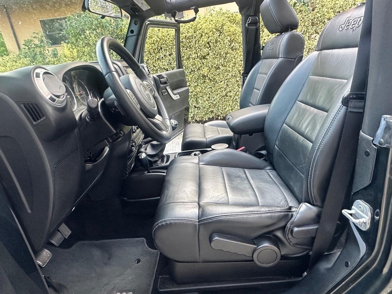 Jeep Wrangler 2.8 CRD DPF Sahara manuale