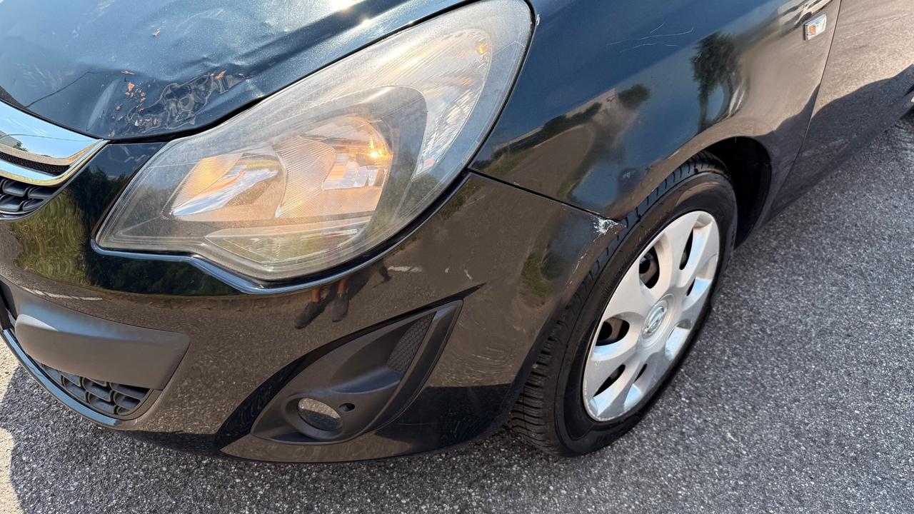 Opel Corsa 1.2 85CV 5 porte GPL-TECH Edition