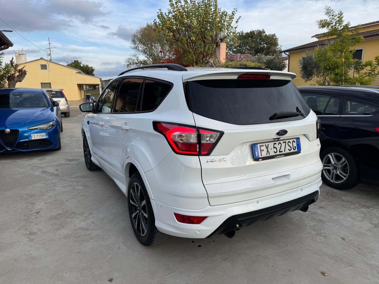 Ford Kuga 1.5 TDCI 120 CV S&S 2WD ST-Line