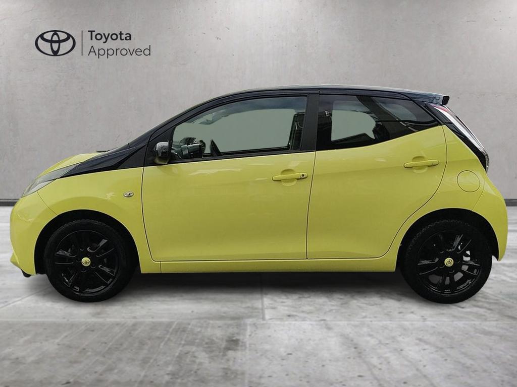 Toyota Aygo 1.0 x-cite 5p m-mt