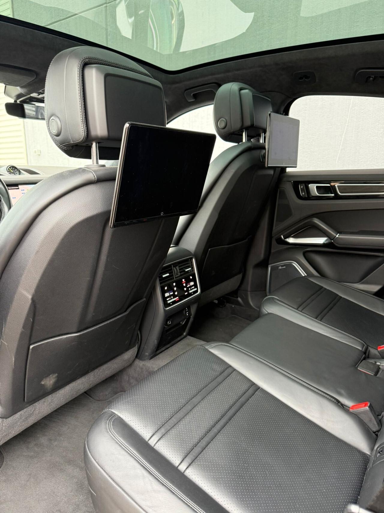 Porsche Cayenne Coupé 4.0 V8 Turbo S E-Hybrid 680 cv,