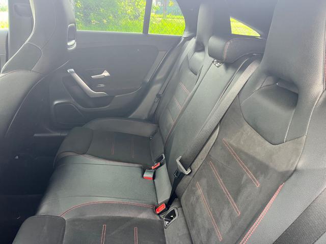 MERCEDES-BENZ CLA 200 d Automatic Shooting Brake Premium Aut. Nught Ed.