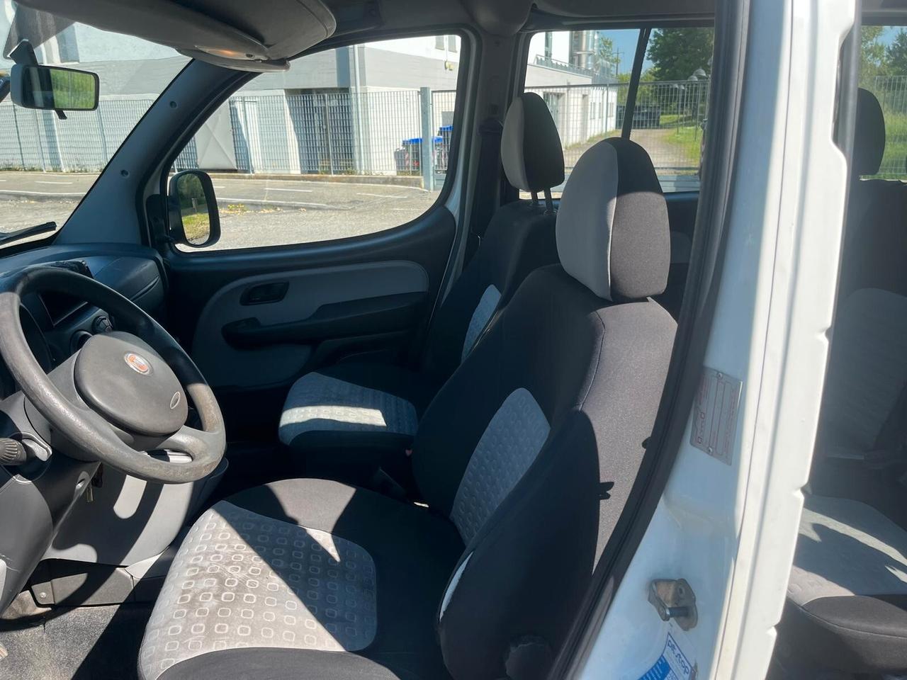 Fiat Doblo 1.4 BenzGpl, trasp.disabili, tetto alto - 2010